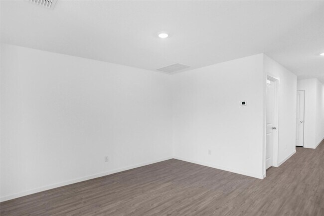 Building Photo - 818 Ginkgo Wy