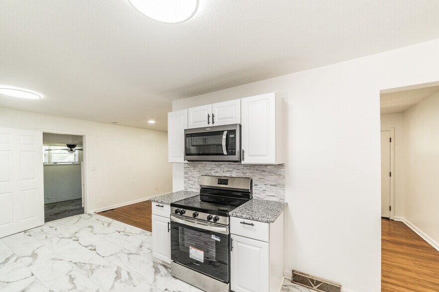 Building Photo - 2401 Stringfield Rd NW