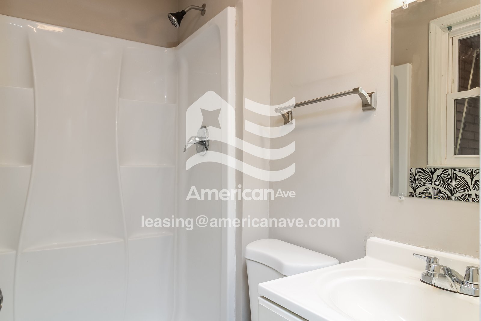 Building Photo - 2520 Stonehenge Dr