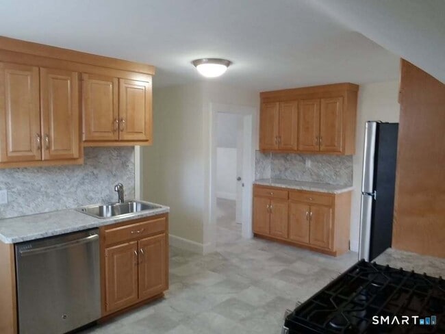 Building Photo - 51 Wallace Row