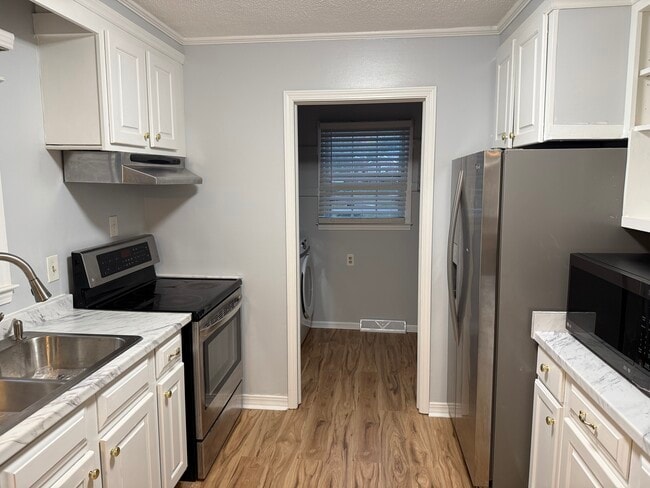 Building Photo - 1 Nova St