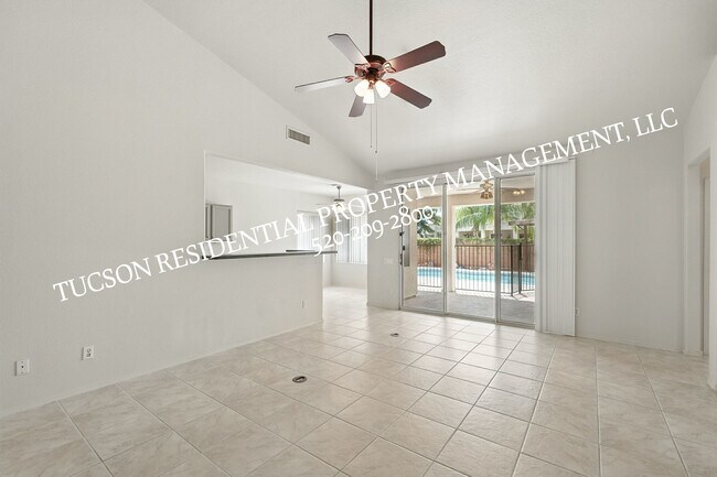 Building Photo - 11399 Silver Pheasant Loop