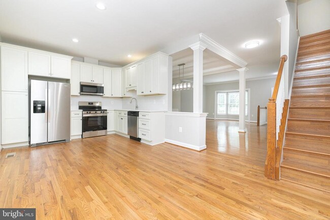 Building Photo - 6327 Cider Barrel Cir