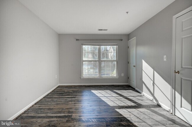 Building Photo - 1001 Gaither Rd