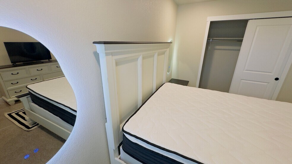 Building Photo - 5409 Sidewinder Dr