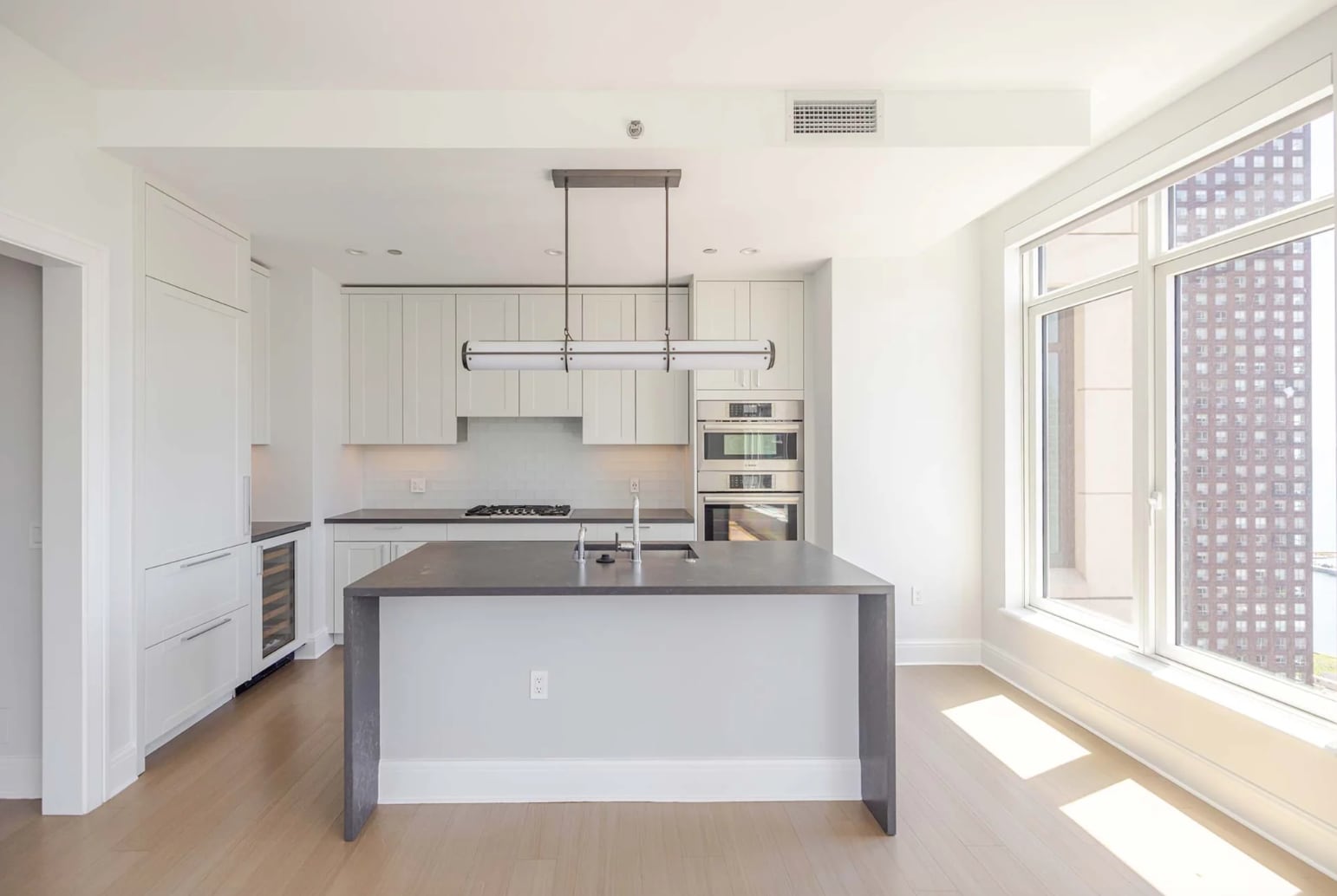 Building Photo - 502 E Illinois St