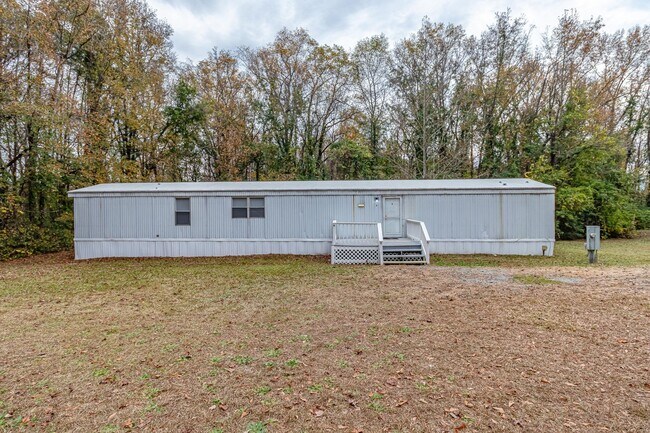 Building Photo - U.S. US-70