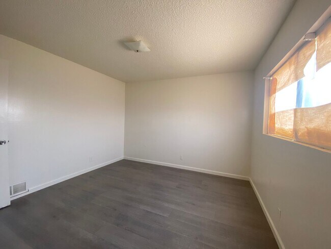 Building Photo - 22593 Rd 130