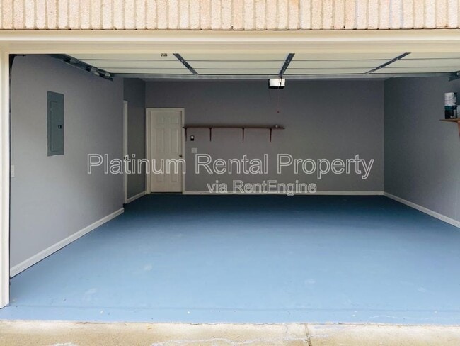 Building Photo - 11047 Lorin Way