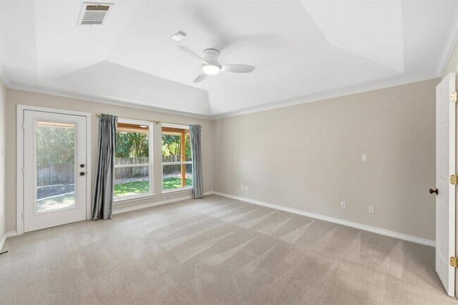 Building Photo - 205 Tellus St