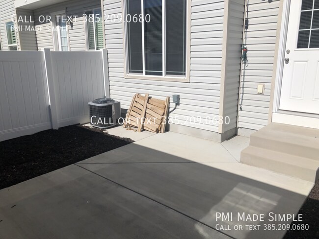 Building Photo - 1634 N Westview Ln
