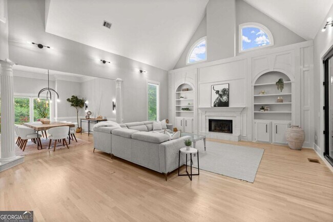 Building Photo - 1431 Waterford Green Dr