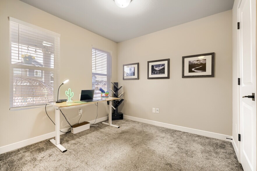 Building Photo - 10717 Luneth Dr
