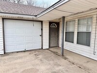 Building Photo - 13116 White Settlement Rd