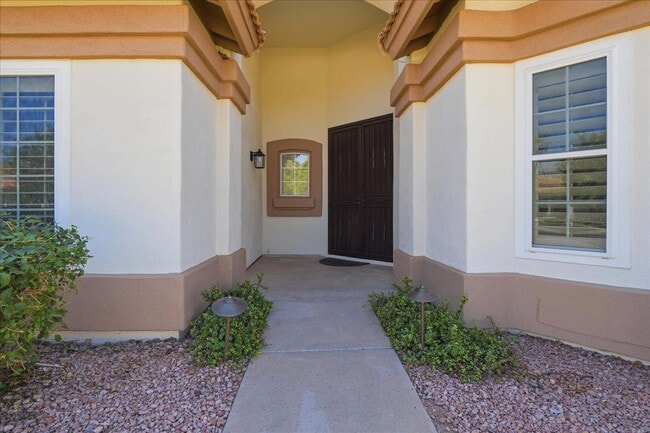 Building Photo - 2207 E Tahitian Way