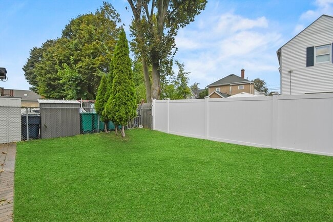 Building Photo - 36 Union St