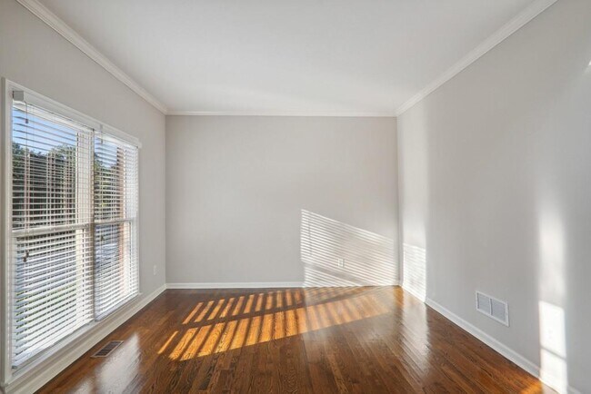 Building Photo - 1110 Compass Pointe Crossing