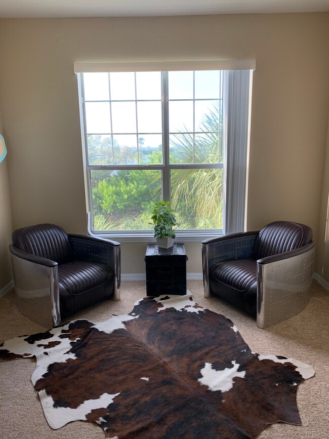 Building Photo - 5000 Culbreath Key Way