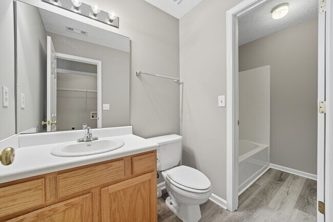 Building Photo - 273 Cottonwood Creek Cir