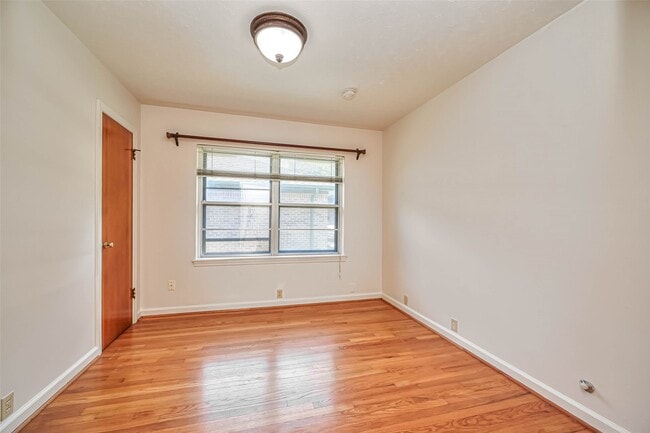 Building Photo - 3018 Attridge Rd