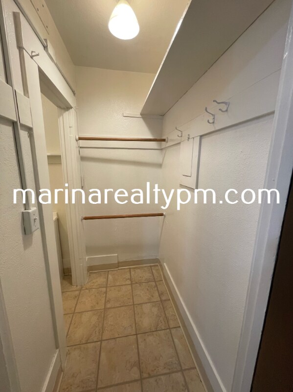 Building Photo - 625 Ohio St