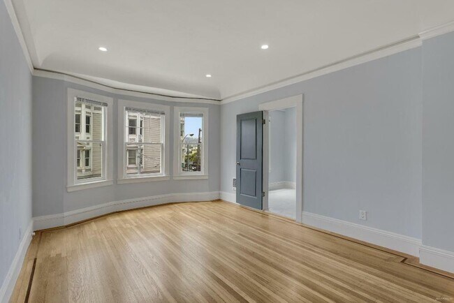 Building Photo - 312 Fillmore St