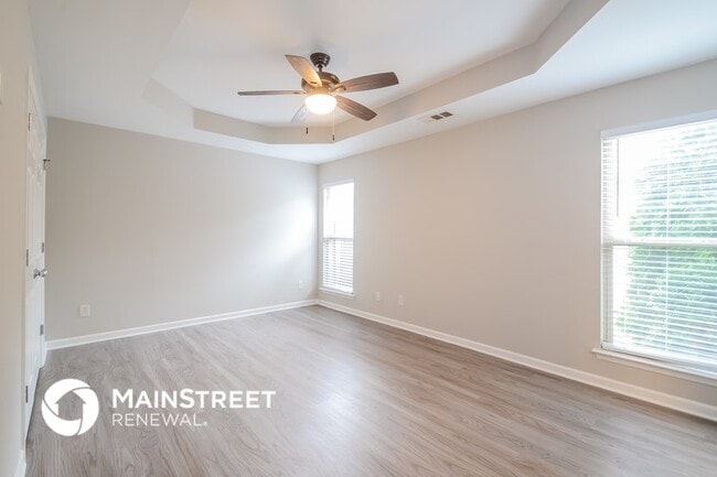 Building Photo - 568 Fox Run Cir