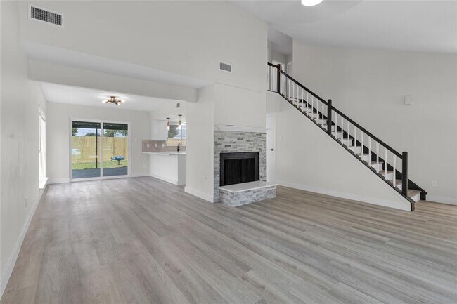Building Photo - 18010 Santolina Ln