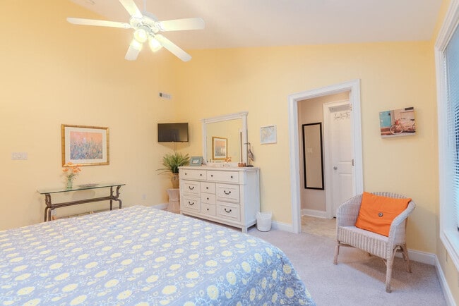 Building Photo - 183 Beachwalk Villa