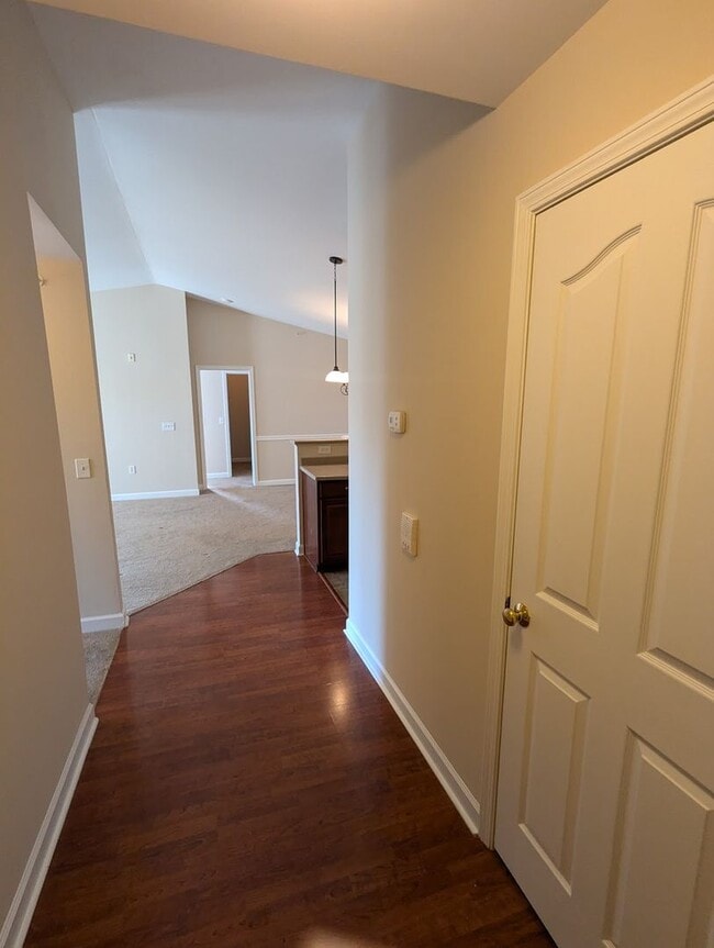 Building Photo - 2-Bedroom Cornelius Condo with Garage + Easy Access to Greenway