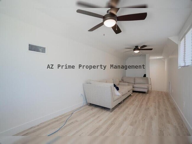 Building Photo - 4831 W Pearce Rd