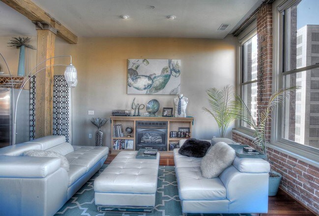 Building Photo - Mayfair, The