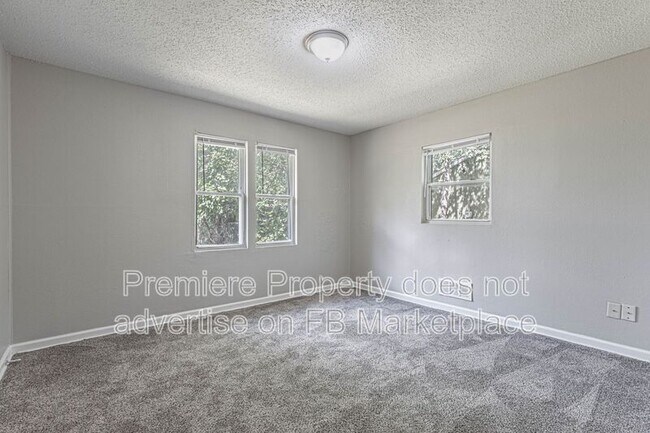 Building Photo - 7300 E 112th St