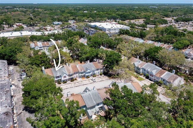 Building Photo - 5704 Bratton Dr