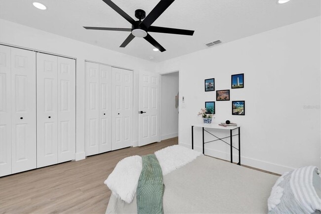 Building Photo - 630 Pinta Dr