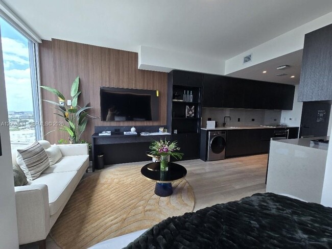 Building Photo - 20 NE 11th St