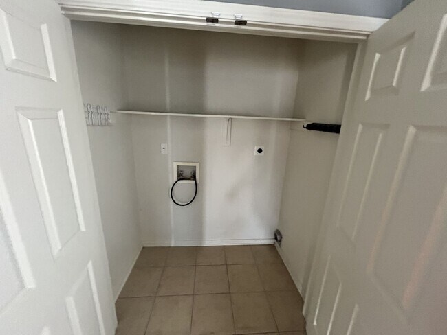 Building Photo - 4108 Shasta Rd