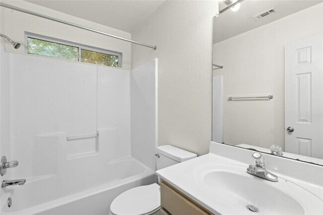 Building Photo - 808 Sagewood Trail