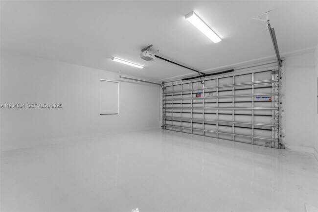 Building Photo - 7760 SW 125th Terrace