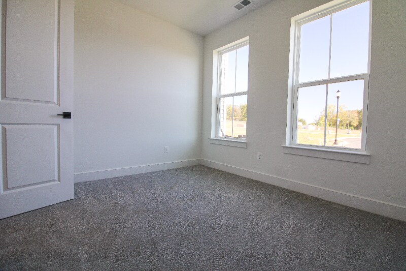 Building Photo - 1722 Blacksmith Wy
