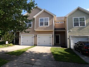 Building Photo - 108 Charleston Ct