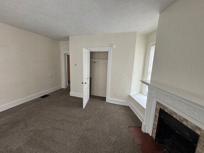 Building Photo - nbr142