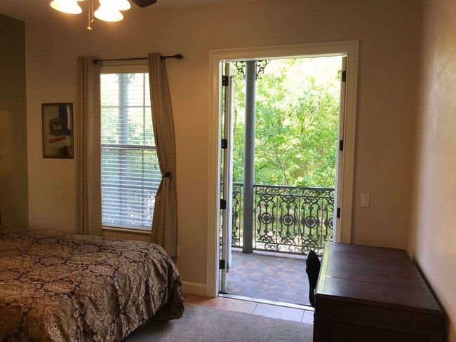 Building Photo - Jackson Square - 2 Bedroom, 2 Bathroom Condo