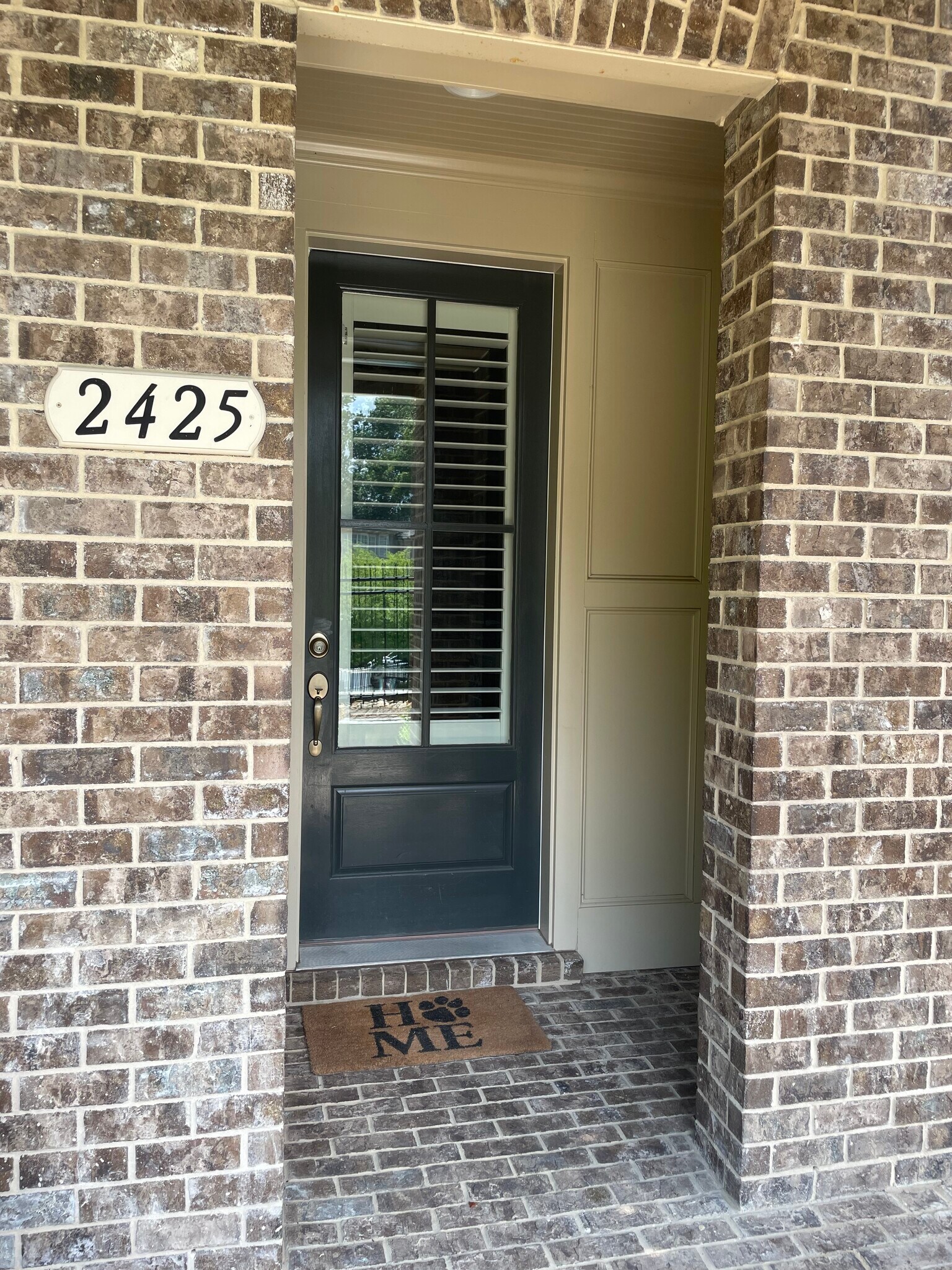 Building Photo - 2425 Gatebury Cir
