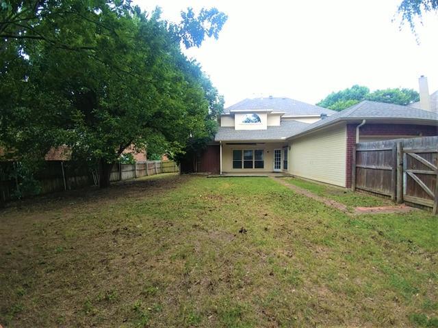 Building Photo - 705 Pine Lakes Dr