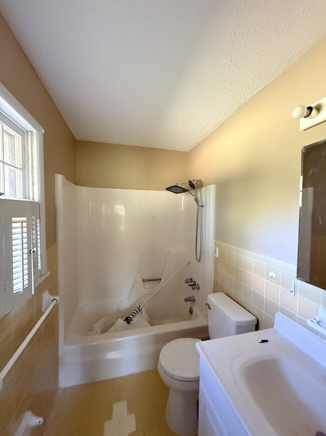 Building Photo - 6079 Wall Triana Hwy