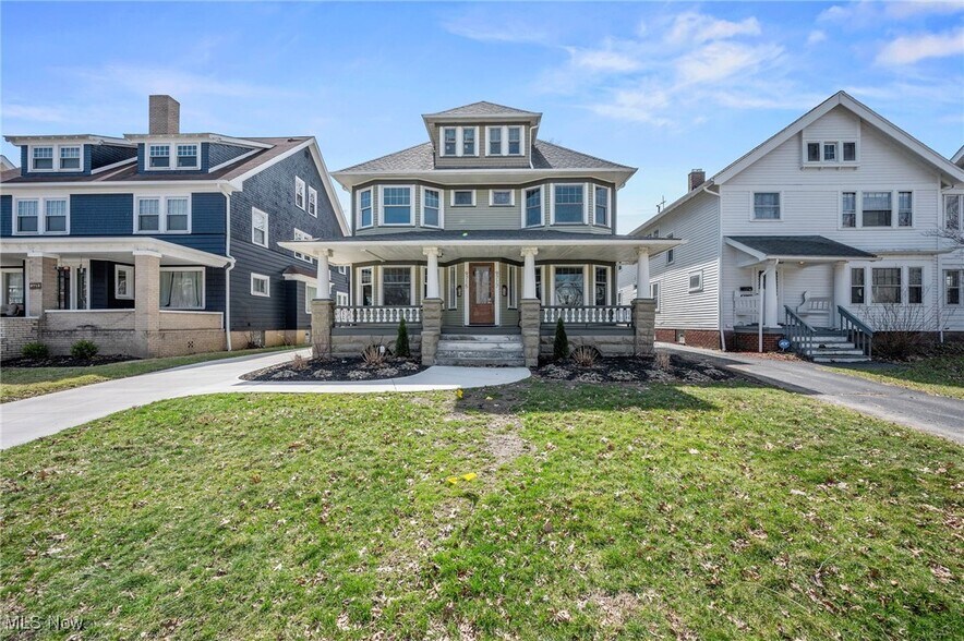 Building Photo - 9715 Clifton Blvd