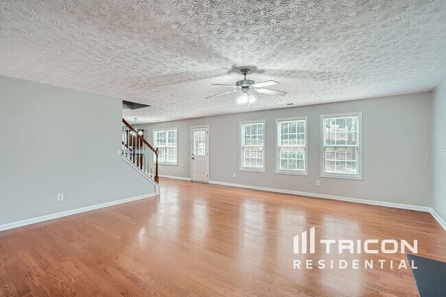 Building Photo - 1160 Paper Creek Dr SE