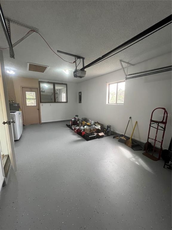 Building Photo - 3703 Suburban Ln