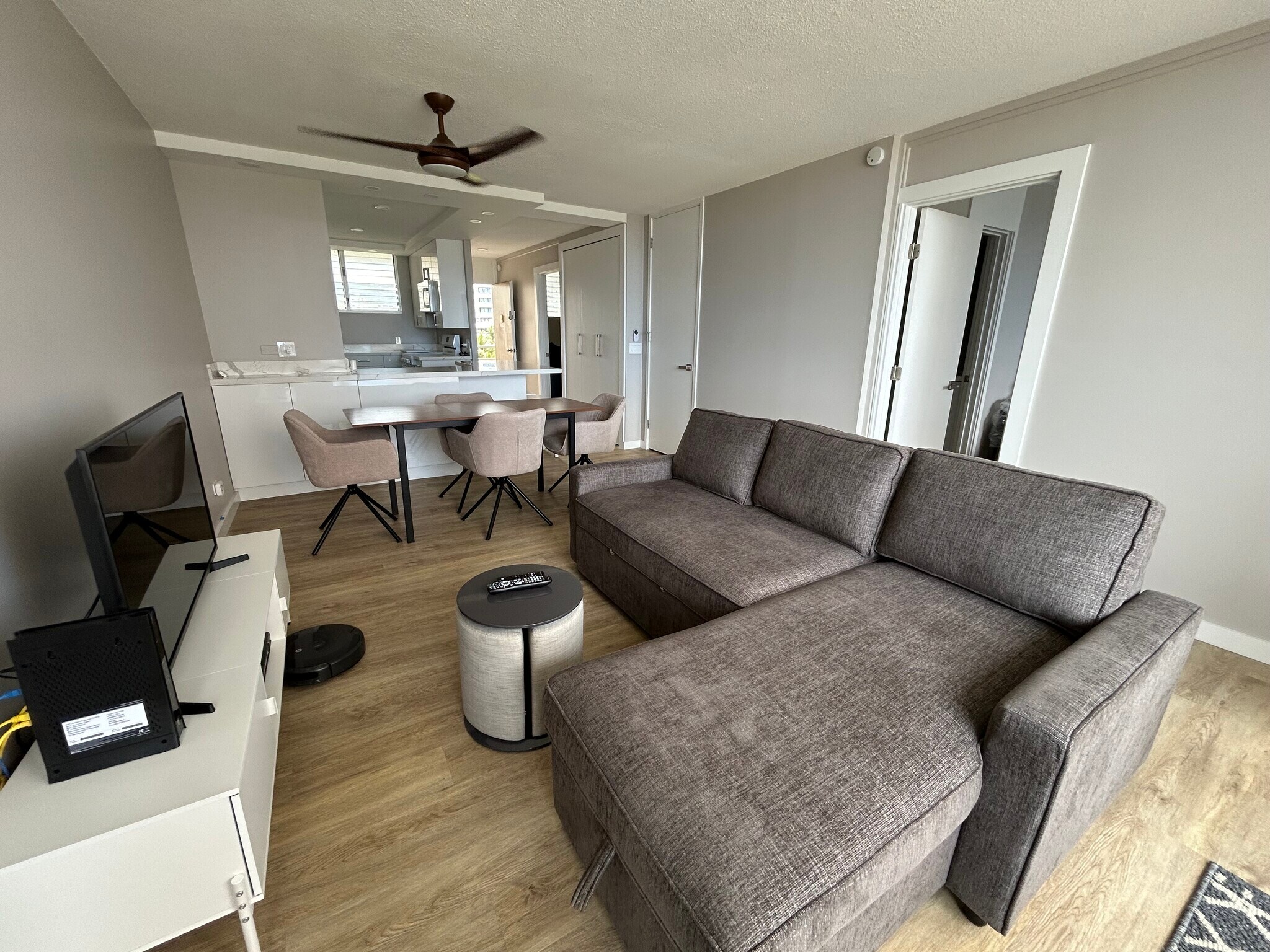 Building Photo - 1676 Ala Moana Blvd